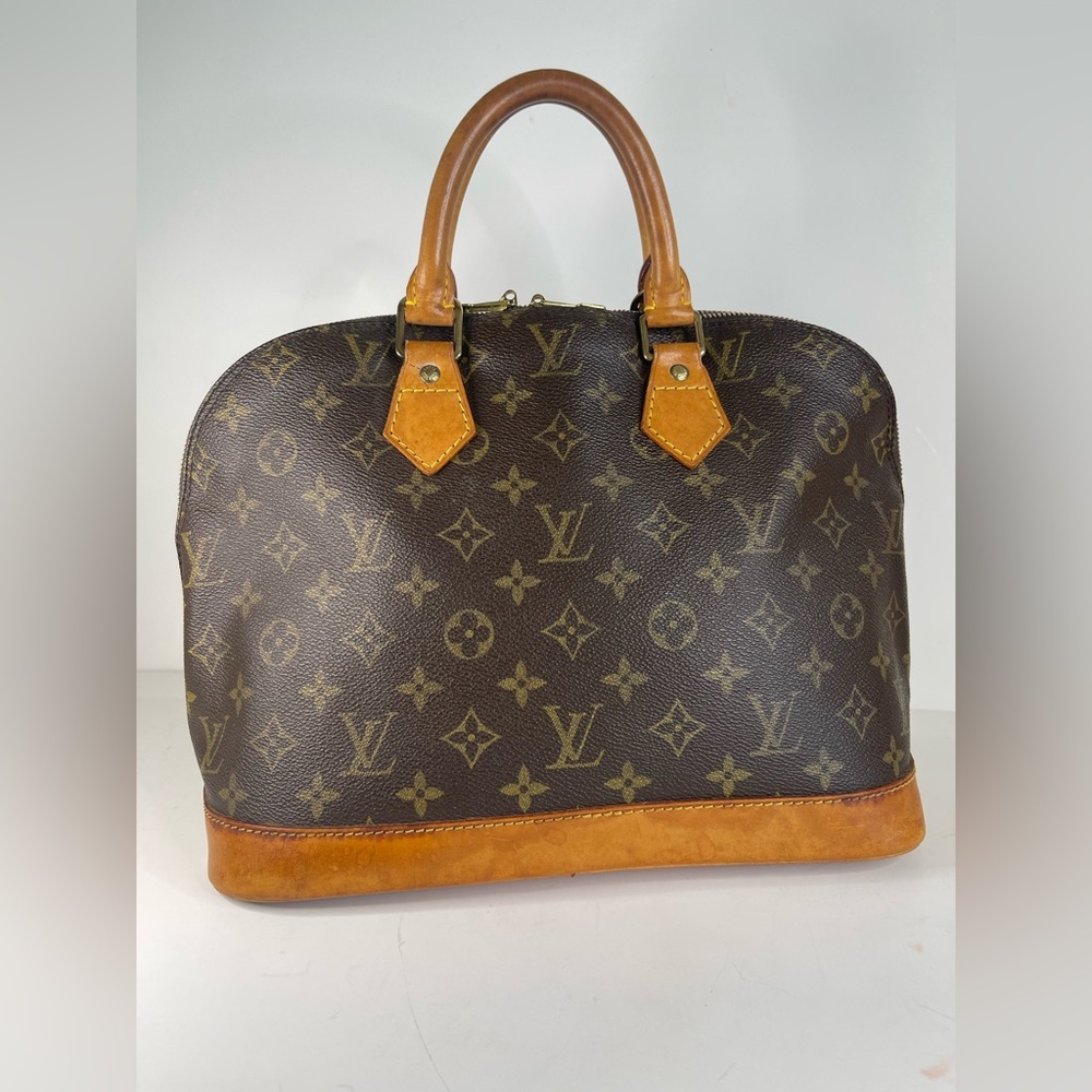 Louis Vuitton Alma Hand Bag - Picture 16 of 16